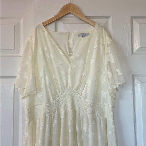 Baltic Born Evelyn Smocked Maxi Dress in Off White Deep V Neck - Picture 10 of 11